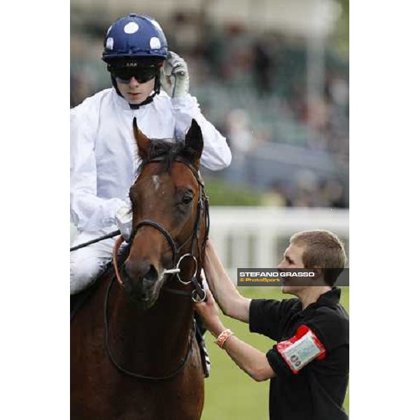 Royal Ascot -1st day - Jamie Spencer comes back on Art Connoisseur and is congratulated by the groom after winning the Coventry Stakes Ascot, 17th june 2008 ph. Stefano Grasso