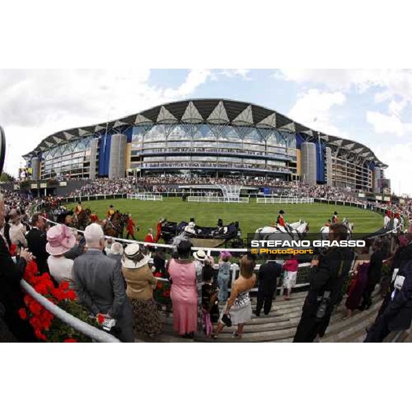 Royal Ascot -1st day - The Queen arrives at Ascot Ascot, 17th june 2008 ph. Stefano Grasso