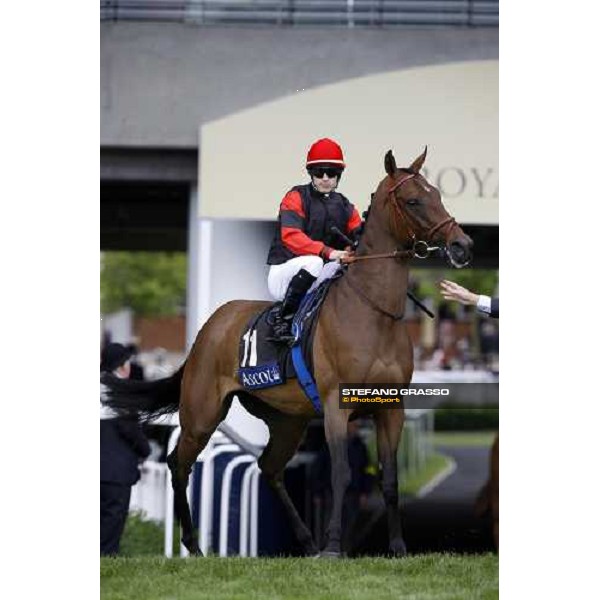 Christophe Patrice Lemaire enters the track Sabana Perdida before winning the Windsor Forest Stakes Ascot, 2nd day, 18th june 2008 ph. Stefano Grasso