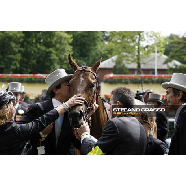 the winning connection of Sabana Perdida in the winner circle of the Windsor Forest Stakes Ascot, 2nd day, 18th june 2008 ph. Stefano Grasso