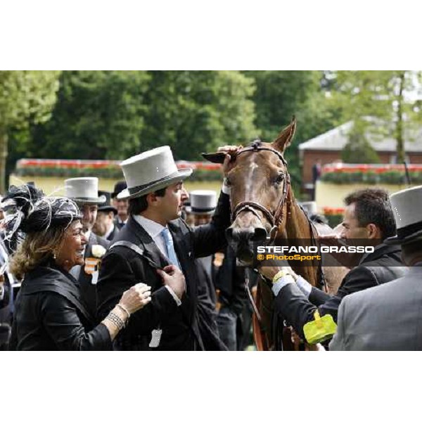 the winning connection of Sabana Perdida in the winner circle of the Windsor Forest Stakes Ascot, 2nd day, 18th june 2008 ph. Stefano Grasso