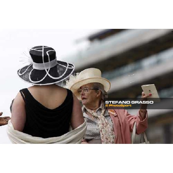 ladies in the Royal Enclosure at Royal Ascot 2nd day Ascot, 18th june 2008 ph. Stefano Grasso