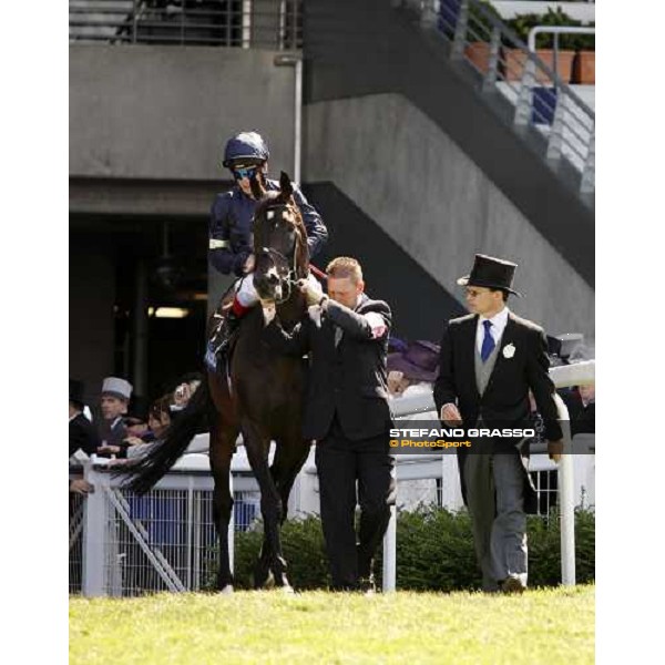Johnny Murtagh on Yeats and Aidan O\' Brien enters the track before winning the Gold Cup Ascot, 19th june 2008 ph. Stefano Grasso