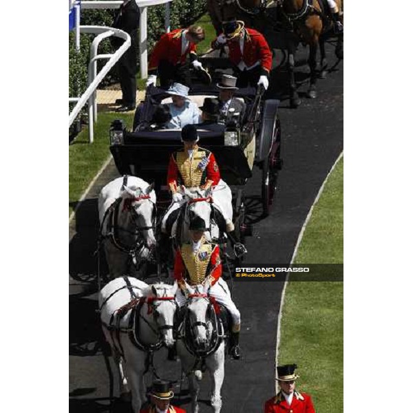 Royal Ascot - Ladies\' Day - The Queen arrives at Ascot Ascot, 19th june 2008 ph. Stefano Grasso