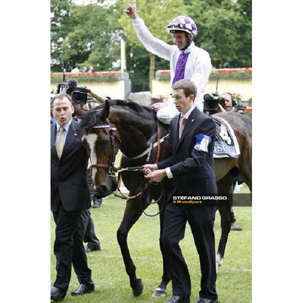 Royal Ascot - 4th day - Kevin Manning enters in triumph on Lush Lashes after winning the Coronation Stakes Ascot, 20th june 2008 ph. Stefano Grasso