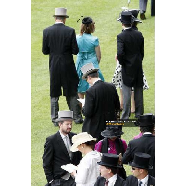 Royal Ascot - 4th day - fashion hats and top hats Ascot, 20th june 2008 ph. Stefano Grasso