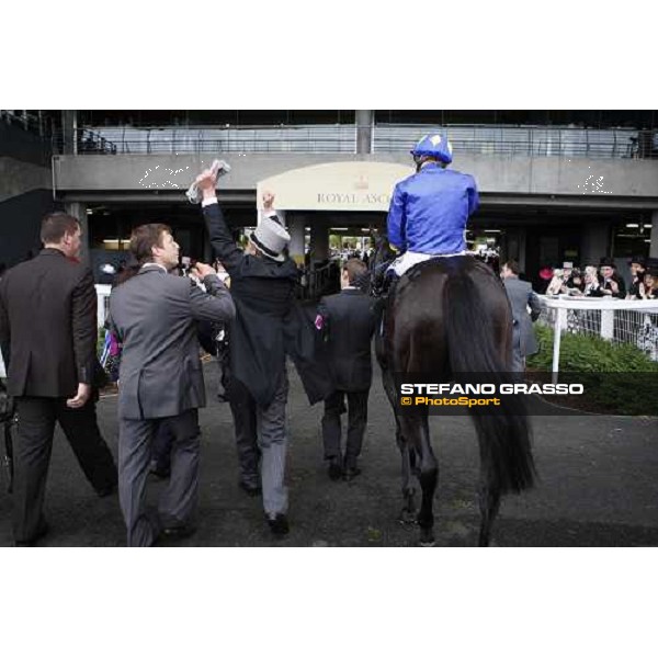 Royal Ascot - 5th day - Kingsgate Native\'s trainer John Best celebrates after winning the Gold Jubilee Stakes Ascot, 20th june 2008 ph. Stefano Grasso