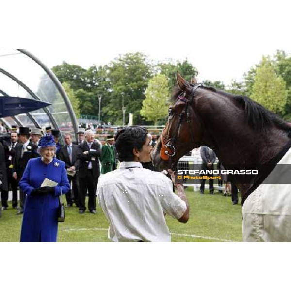 Royal Ascot - 5th day - The Queen smiles to his horse Free Agent winner of the Chesham Stakes Ascot, 20th june 2008 ph. Stefano Grasso