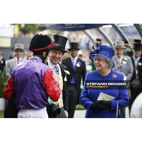 Royal Ascot - 5th day - Her Majesty The Queen with Richard Hughes after winning with Free Agent the Chesham Stakes Ascot, 20th june 2008 ph. Stefano Grasso