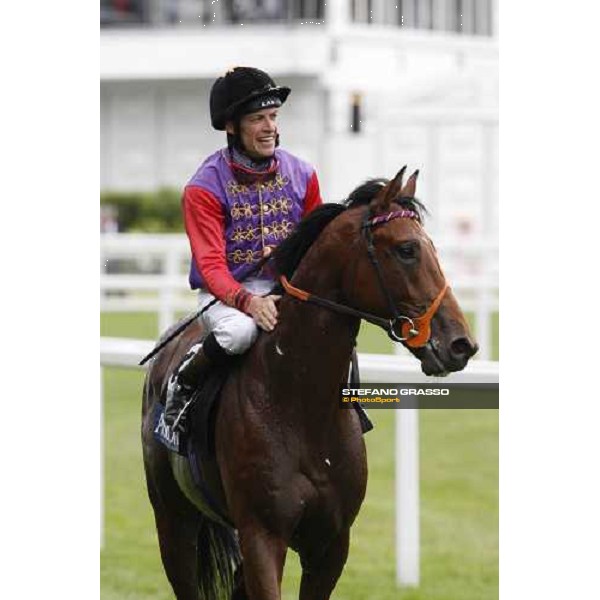 Royal Ascot - 5th day - Richard Hughes comes back in triumph on Free Agent after winning the Chesham Stakes Ascot, 20th june 2008 ph. Stefano Grasso