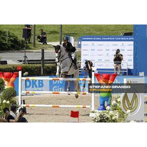 LGCT of Berlin - Class 3 - Georgina Bloomberg (USA) on Crown 5 - Berlin, Sommergarten, 28 July 2018 - ph.Stefano Grasso/LGCT