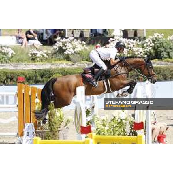 LGCT of Berlin - Class 5 - Pius Schwizer (SUI) on Living The Dream - Berlin, Sommergarten, 29 July 2018 - ph.Mario Grassia/LGCT