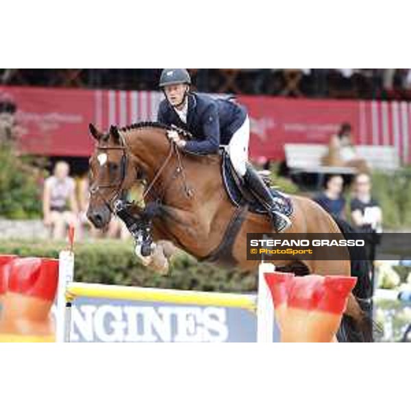 LGCT of Berlin - Class 2 - Niels Bruynseels (BEL) on Delux van T & L - Berlin, Sommergarten, 27 July 2018 - ph.Stefano Grasso/LGCT