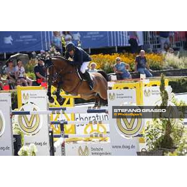 LGCT of Berlin - Class 6 - Wout-Jan van der Schans (NED) on D Angelo - Berlin, Sommergarten, 29 July 2018 - ph.Mario Grassia/LGCT