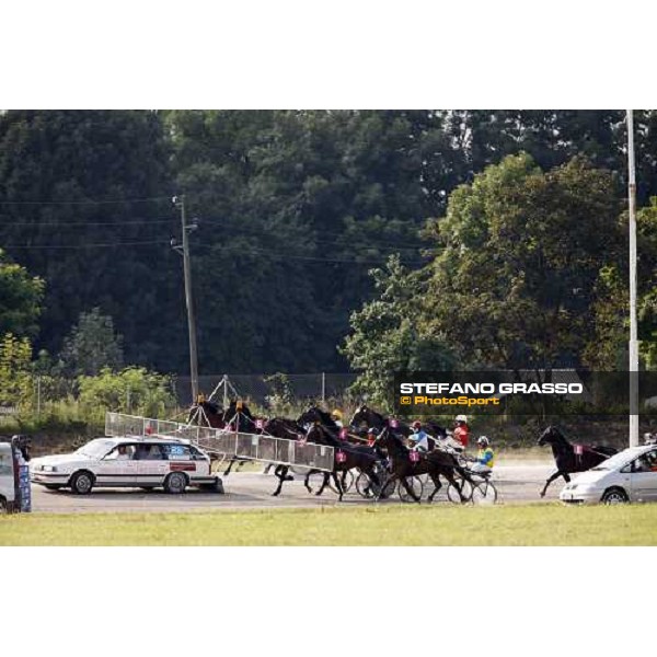 the start of the Slovenian leg of Mediterranean Trotting Championship Ljubljana, 6th july 2008 ph. Stefano Grasso