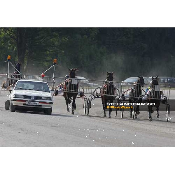 the start of the Slovenian leg of Mediterranean Trotting Championship Ljubljana, 6th july 2008 ph. Stefano Grasso