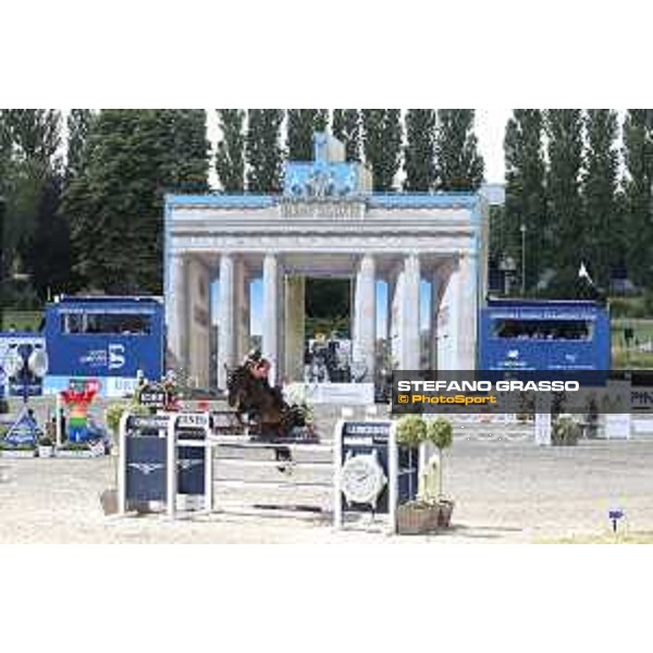 LGCT of Berlin - Class 1 - Romain Duguet (SUI) on Ubiana d\'Albain - Berlin, Sommergarten, 27 July 2018 - ph.Stefano Grasso/LGCT