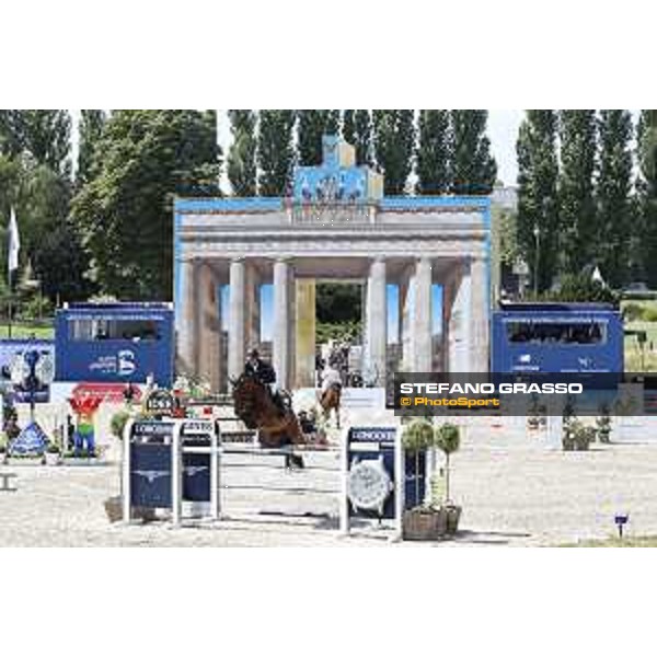LGCT of Berlin - Class 1 - Julien Epaillard (FRA) on Safari D?Auge - Berlin, Sommergarten, 27 July 2018 - ph.Stefano Grasso/LGCT