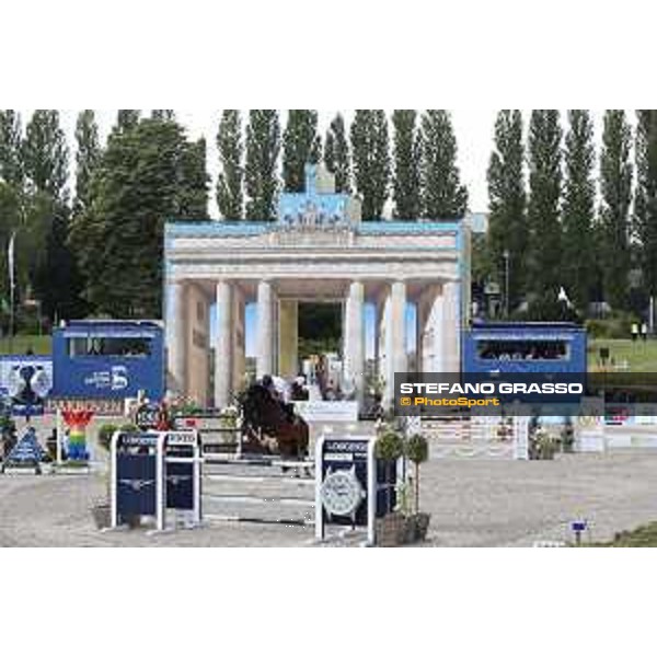 LGCT of Berlin - Class 1 - Gerco Schroder (NED) on Glock\'s Zaranza - Berlin, Sommergarten, 27 July 2018 - ph.Stefano Grasso/LGCT