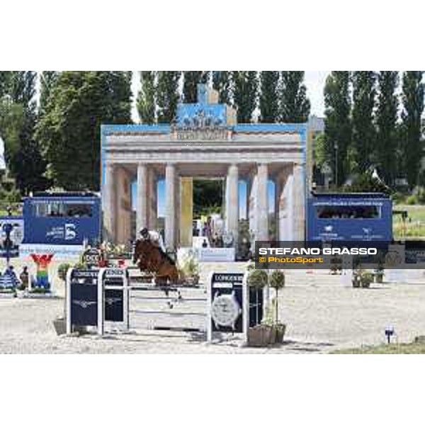 LGCT of Berlin - Class 1 - Holger Wulschner (GER) on Zuckersuess d\'Argilla - Berlin, Sommergarten, 27 July 2018 - ph.Stefano Grasso/LGCT
