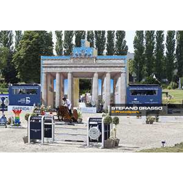 LGCT of Berlin - Class 1 - Wout-Jan van der Schans (NED) on D Angelo - Berlin, Sommergarten, 27 July 2018 - ph.Stefano Grasso/LGCT