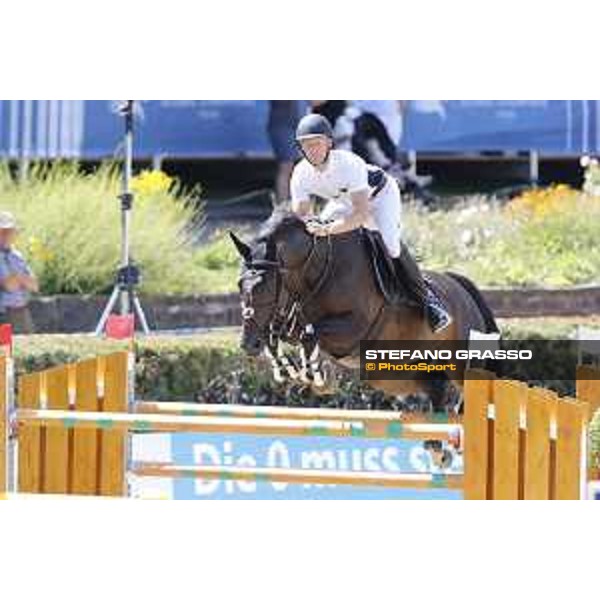LGCT of Berlin - Class 1 - Niels Bruynseels (BEL) on Cas de Liberte - Berlin, Sommergarten, 27 July 2018 - ph.Stefano Grasso/LGCT