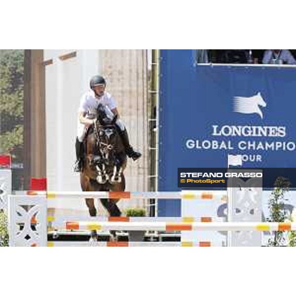 LGCT of Berlin - Class 1 - Niels Bruynseels (BEL) on Cas de Liberte - Berlin, Sommergarten, 27 July 2018 - ph.Stefano Grasso/LGCT