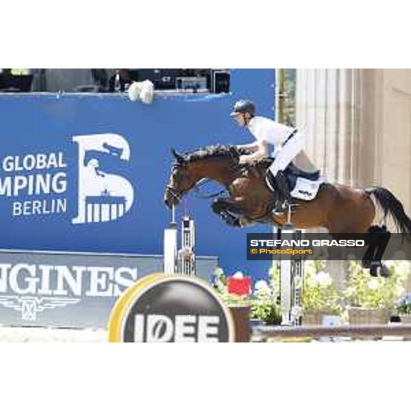 LGCT of Berlin - Class 1 - Marcus Ehning (GER) on Comme il Faut - Berlin, Sommergarten, 27 July 2018 - ph.Stefano Grasso/LGCT