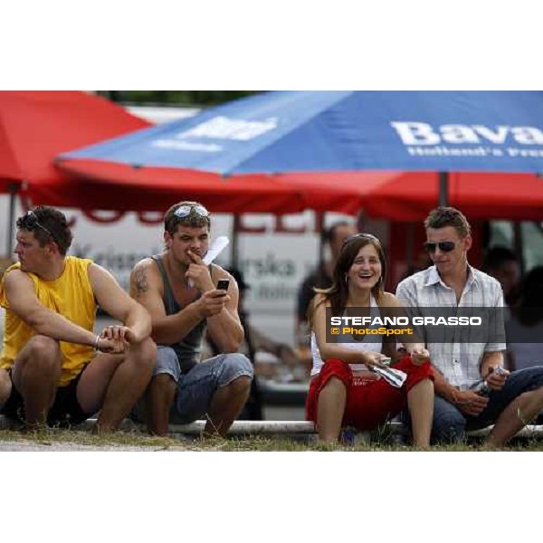 rcaegoers at Ljubljana racecourse Ljubljana, 6th july 2008 ph. Stefano Grasso