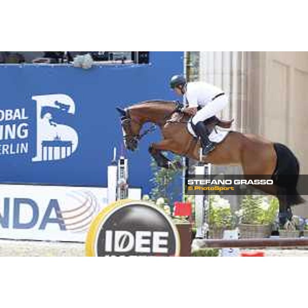 LGCT of Berlin - Class 1 - Wout-Jan van der Schans (NED) on D Angelo - Berlin, Sommergarten, 27 July 2018 - ph.Stefano Grasso/LGCT
