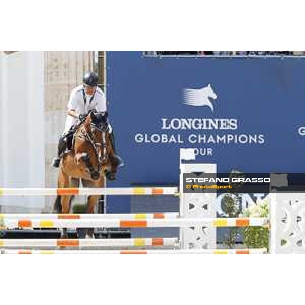 LGCT of Berlin - Class 1 - Wout-Jan van der Schans (NED) on D Angelo - Berlin, Sommergarten, 27 July 2018 - ph.Stefano Grasso/LGCT