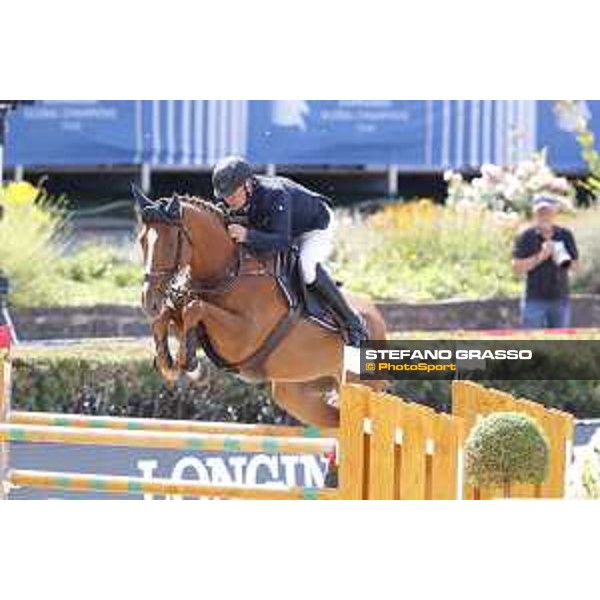 LGCT of Berlin - Class 1 - Roger Yves Bost (FRA) on Vino D\'Espinet - Berlin, Sommergarten, 27 July 2018 - ph.Stefano Grasso/LGCT