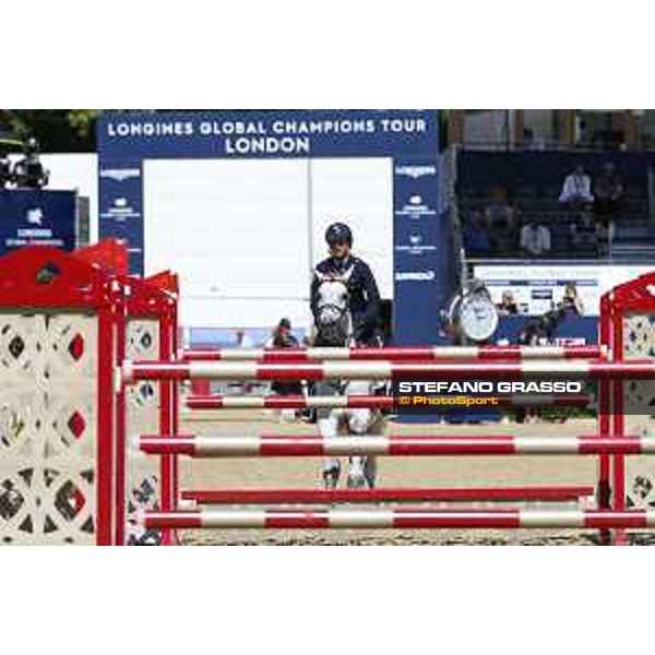 LGCT of London - Class 1 - Lorenzo de Luca (ITA) on Cynar VA - London, Royal Hospital Chelsea, 5 August 2018 - ph.Mario Grassia/LGCT