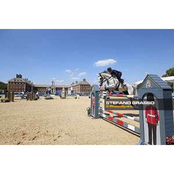 LGCT of London - Class 4 - Lorenzo de Luca (ITA) on Cynar VA - London, Royal Hospital Chelsea, 3 August 2018 - ph.Mario Grassia/LGCT