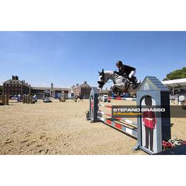 LGCT of London - Class 4 - Shane Sweetnam (IRL) on Indra van de Oude Heihoef - London, Royal Hospital Chelsea, 3 August 2018 - ph.Mario Grassia/LGCT