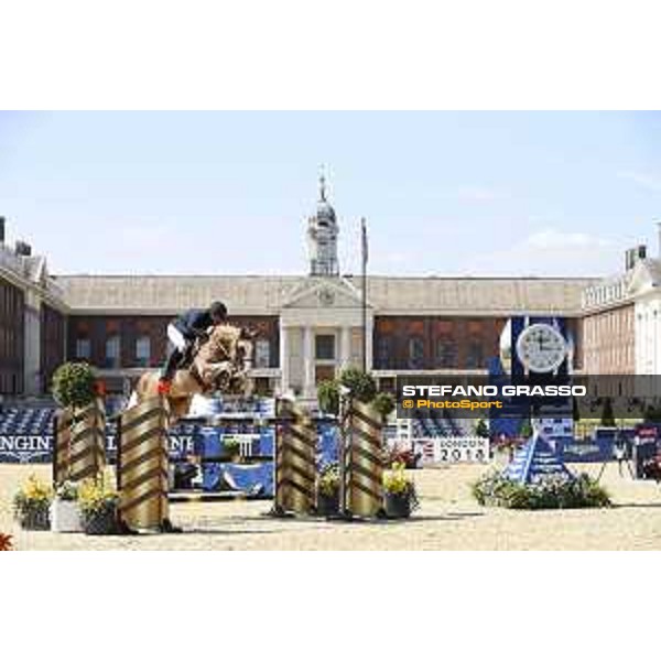 LGCT of London - Class 4 - Roger Yves Bost (FRA) on Casteforbes Vladimir - London, Royal Hospital Chelsea, 3 August 2018 - ph.Mario Grassia/LGCT