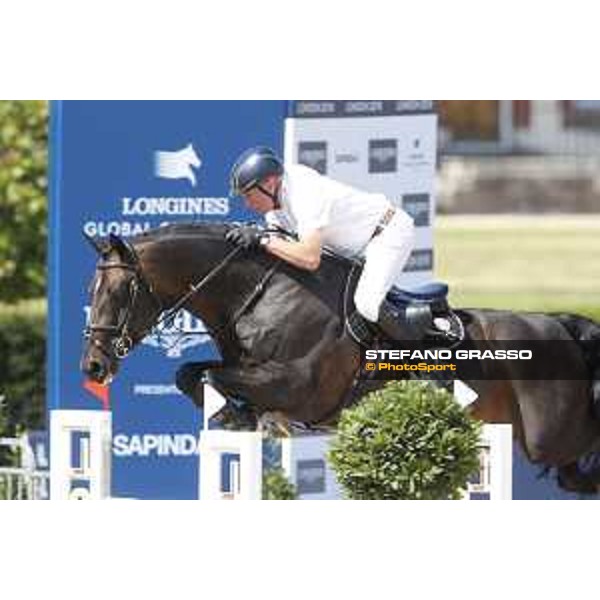 LGCT of London - Class 4 - John Whitaker (GBR) on Argento - London, Royal Hospital Chelsea, 3 August 2018 - ph.Stefano Grasso/LGCT