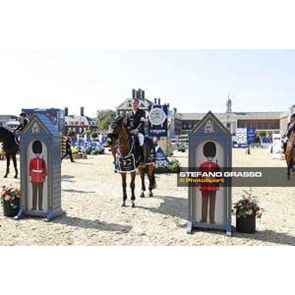 LGCT of London - Class 4 - Prize giving ceremony - Harrie Smolders (NED) on Zinius - London, Royal Hospital Chelsea, 3 August 2018 - ph.Stefano Grasso/LGCT
