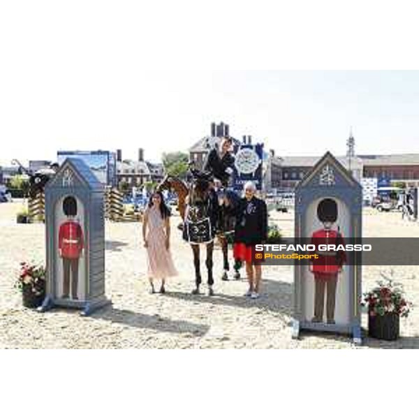 LGCT of London - Class 4 - Prize giving ceremony - Harrie Smolders (NED) on Zinius - London, Royal Hospital Chelsea, 3 August 2018 - ph.Stefano Grasso/LGCT