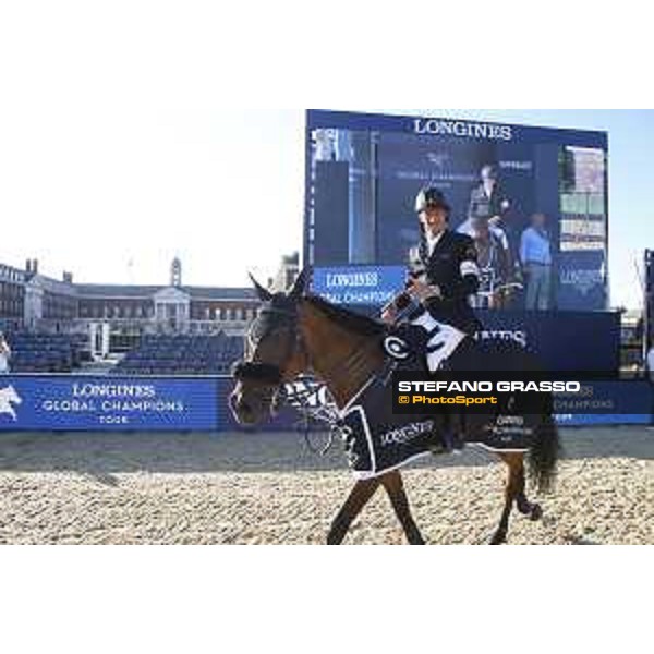 LGCT of London - Class 15 - Prize giving ceremony - Harrie Smolders (NED) on Zinius - London, Royal Hospital Chelsea, 5 August 2018 - ph.Stefano Grasso/LGCT