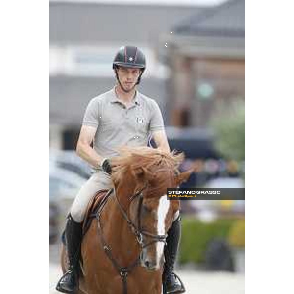 LGCT of Valkenswaard - Warm up - Harrie Smolders (NED) on Emerald - Valkenswaard, Stal Tops, 9 August 2018 - ph.Stefano Grasso/LGCT