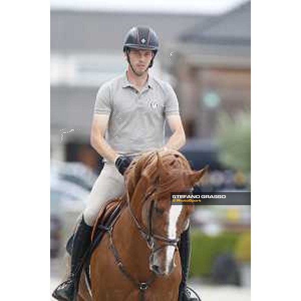 LGCT of Valkenswaard - Warm up - Harrie Smolders (NED) on Emerald - Valkenswaard, Stal Tops, 9 August 2018 - ph.Stefano Grasso/LGCT