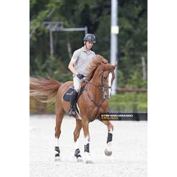 LGCT of Valkenswaard - Warm up - Harrie Smolders (NED) on Emerald - Valkenswaard, Stal Tops, 9 August 2018 - ph.Stefano Grasso/LGCT