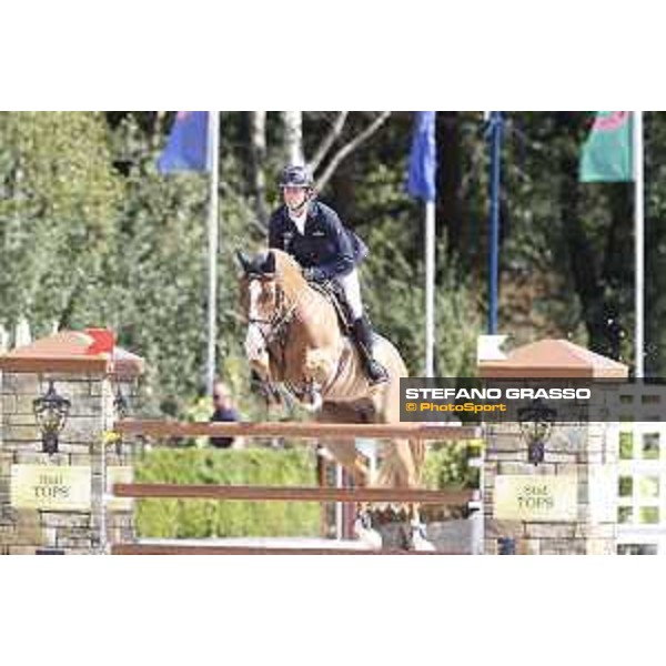 LGCT of Valkenswaard - Class 5 - Ben Maher (GBR) on Don Vito - Valkenswaard, Stal Tops, 12 August 2018 - ph.Stefano Grasso/LGCT