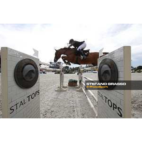 LGCT of Valkenswaard - Class 6 - Simon Delestre (FRA) on Chesall Zimequest - Valkenswaard, Stal Tops, 12 August 2018 - ph.Stefano Grasso/LGCT