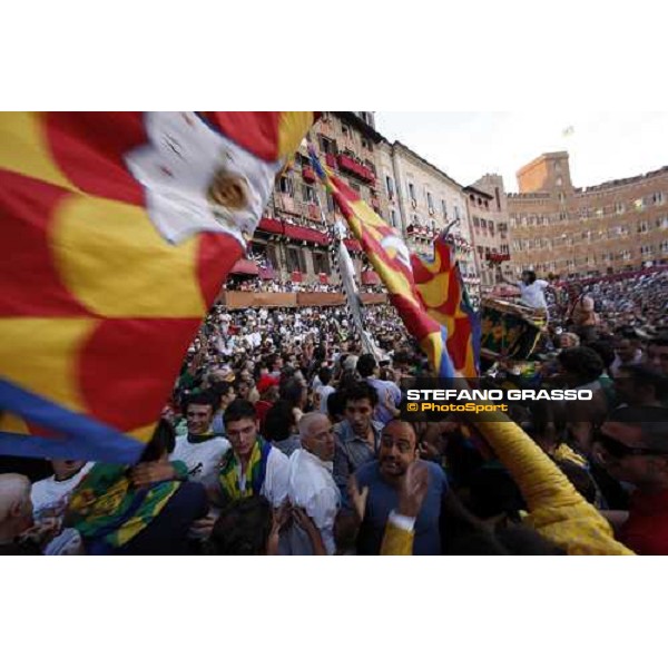 Piazza del Campo after the finish of the Palio dell\' Assunta won by the Contrada del Bruco Siena, 16th august 2008 ph. Stefano Grasso