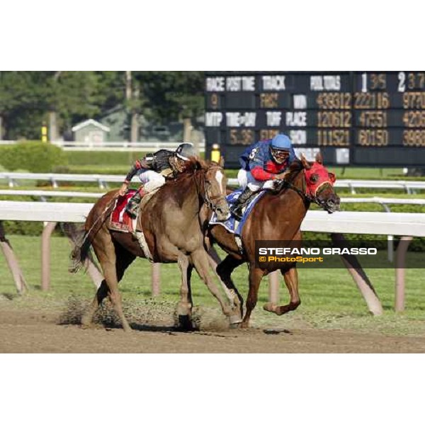 last few meters for Rafael Bejarano on Ginger Punch (black cap) winner of the 61st running of the Personal Ensign beating Jose C. Caraballo on Lemon Drop Mom Saratoga (NY), 22nd august 2008 ph. Stefano Grasso