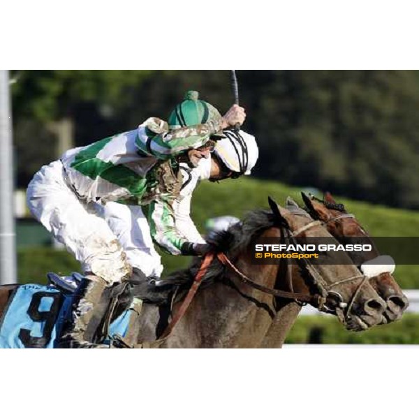 Garrett Gomez on Colonel John (inside) wins the 139th running of the Travers presented by Shadwell Farm, beating Robby Albarado on Mambo in Seattle Saratoga, 23rd august 2008 ph. Stefano Grasso
