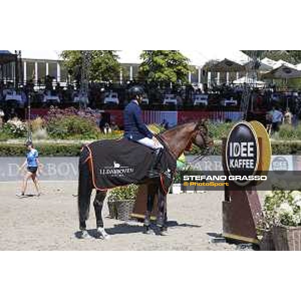 LGCT of Berlin - Class 5 - Prize giving ceremony - Julien Epaillard (FRA) on Safari D\'Auge - Berlin, Sommergarten, 29 July 2018 - ph.Stefano Grasso/LGCT