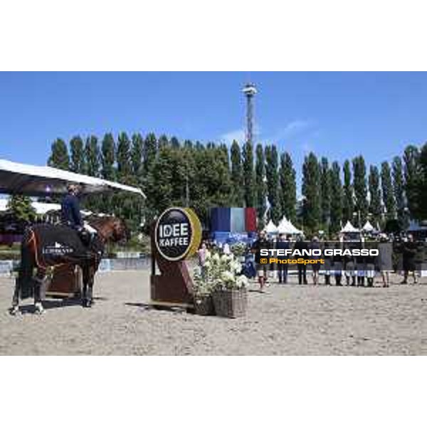 LGCT of Berlin - Class 5 - Prize giving ceremony - Julien Epaillard (FRA) on Safari D\'Auge - Berlin, Sommergarten, 29 July 2018 - ph.Stefano Grasso/LGCT